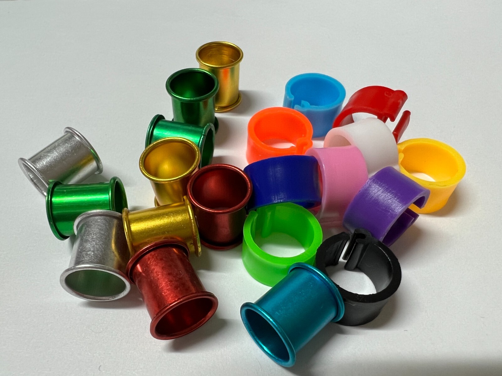 Aluminum/Plastic Pigeon Rings Multi Color Leg Rings For Pigeons,  Lot of 20 Ring