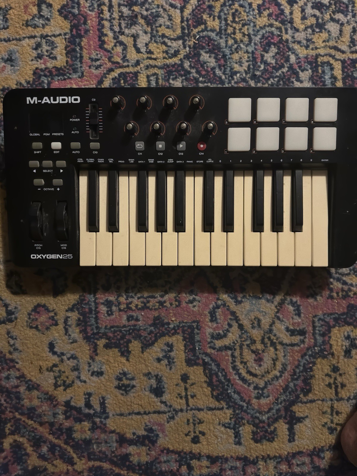 M-Audio Oxygen 25 MIDI Keyboard Controller 25-Key Pads Pitch/Mod USB Pedal
