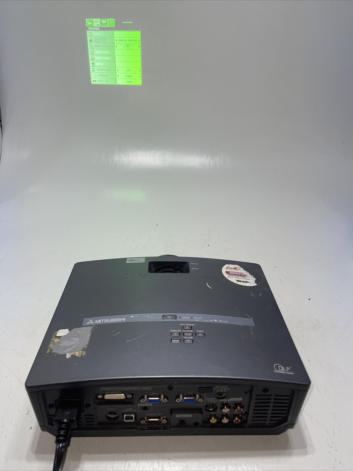 Mitsubishi XD460U Portable Multimedia DLP Projector with Working Lamp