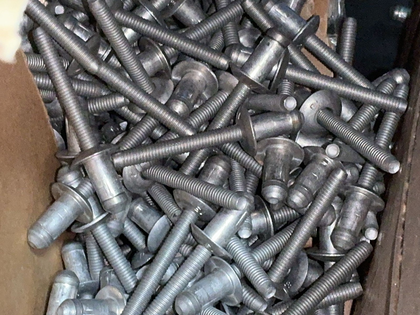 AVDEL HEMLOK RIVETS 02241-00813