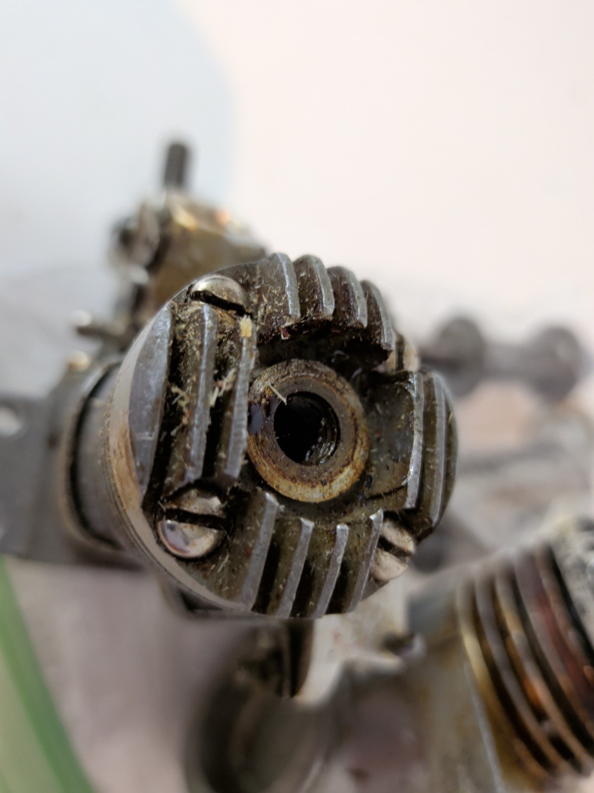 "19" Model Engine Model 4002 Untested Unbranded x2