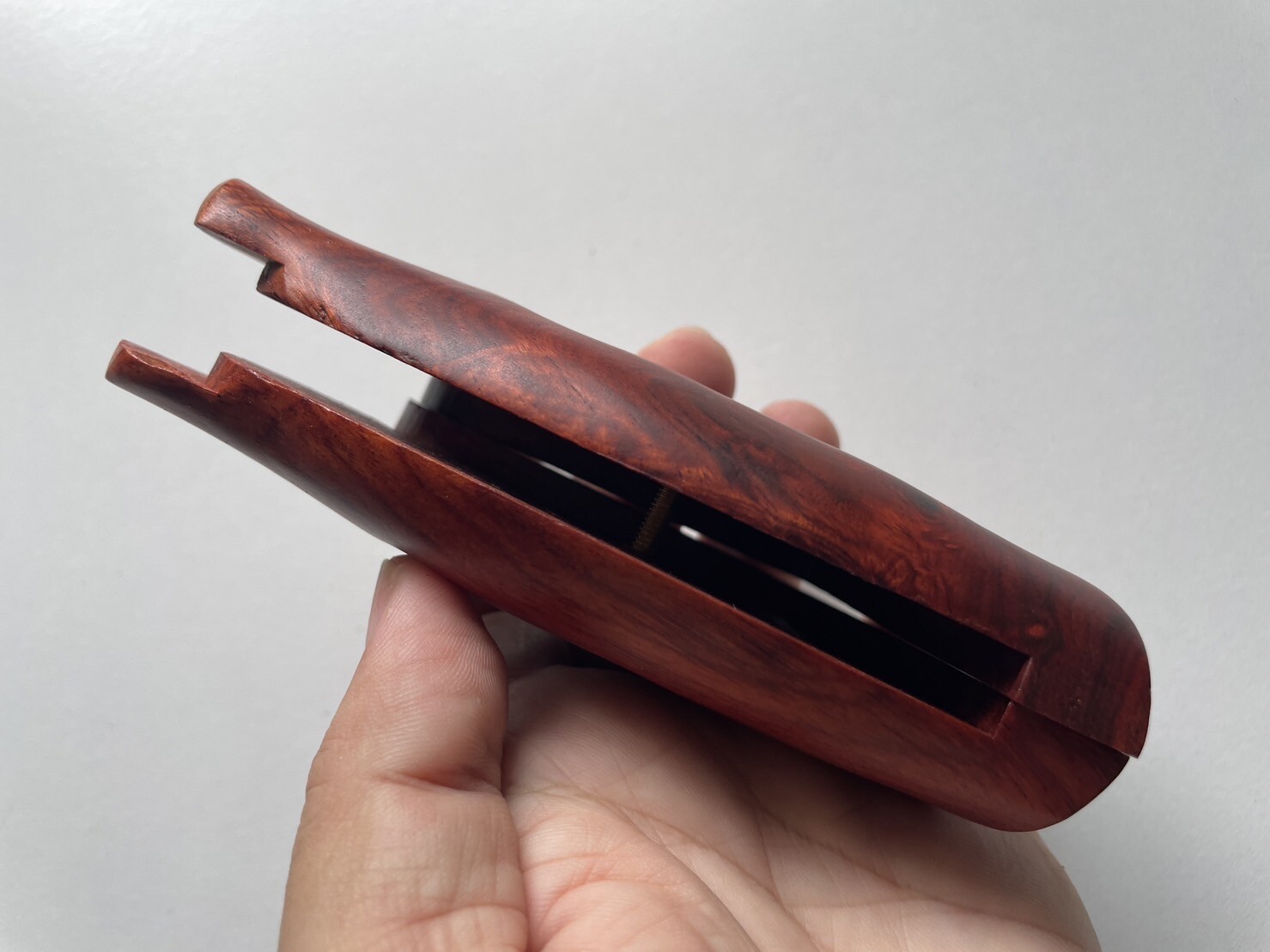 GORGEOUS GRIP FOR COLT PYTHON (I, E FRAME) SMOOTH PADAUK HARDWOOD OPEN BACK