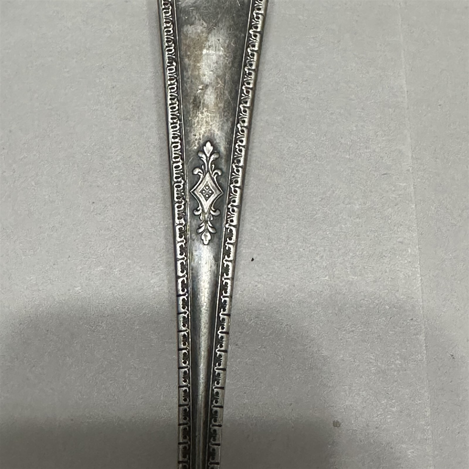 Silverplate PEERLESS BERKELEY CAKE PIE SERVER 10 1/2"
