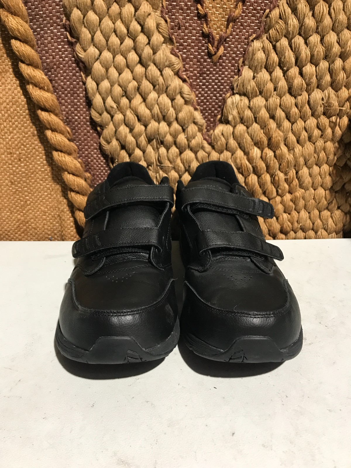 New Balance V3 Walking Sneakers Shoes Mens MW928HB3 Black Leather US Size 12