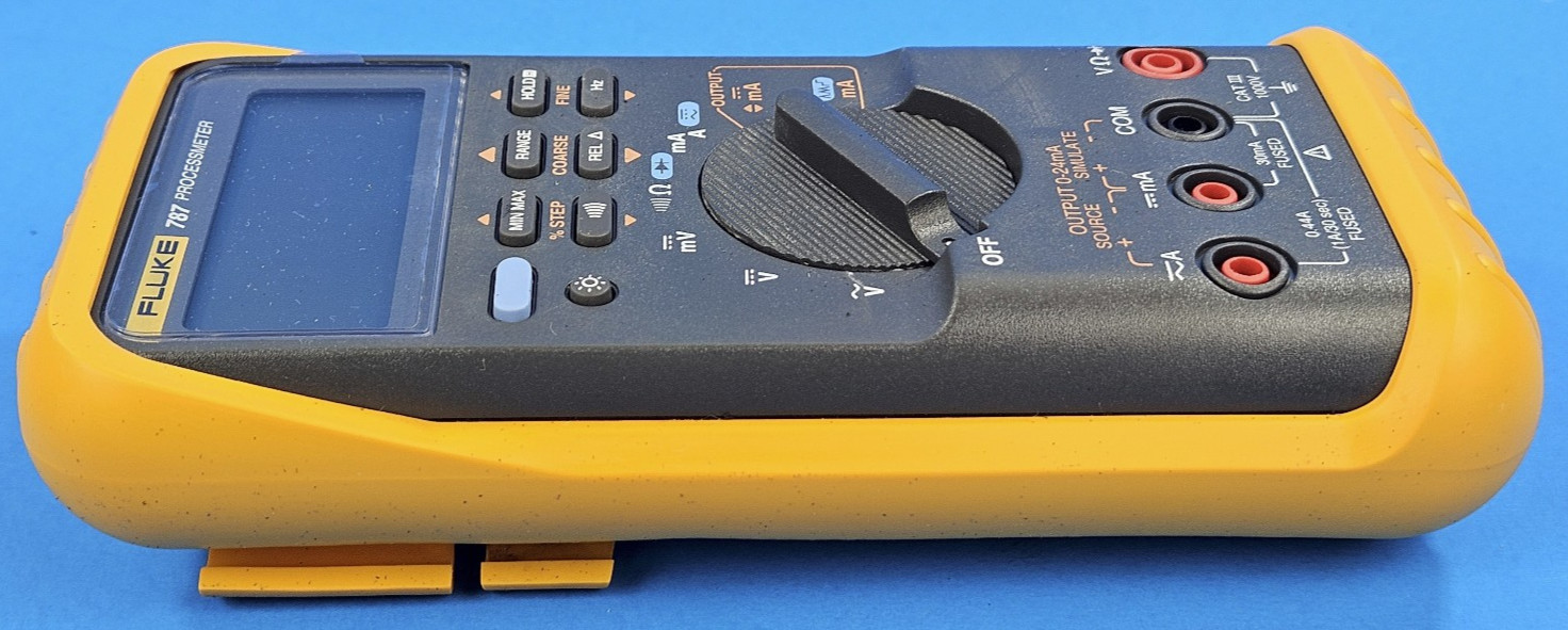 Fluke 787 ProcessMeter Calibrator Meter Multimeter