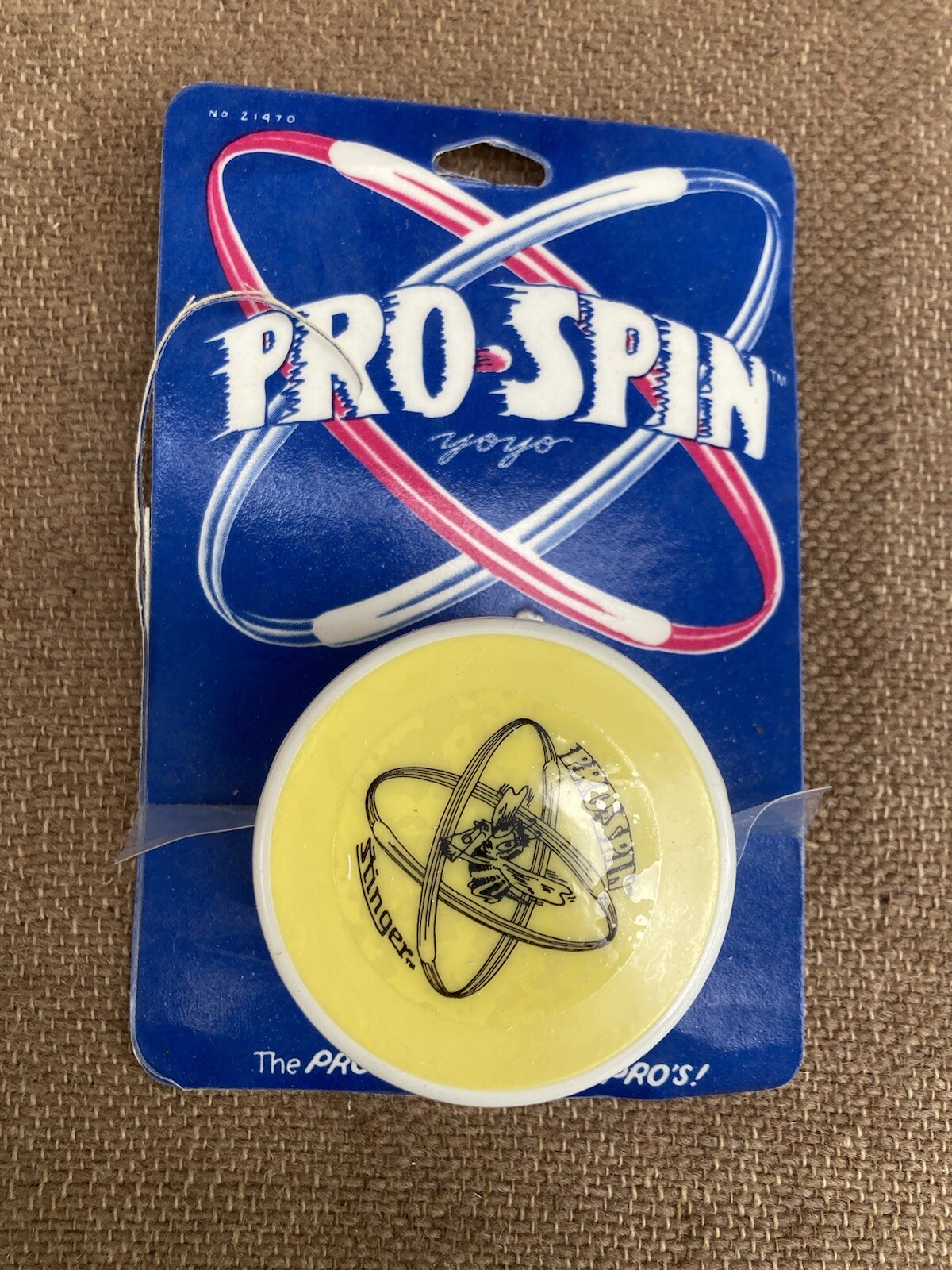 NOS 80s Yo Yo Pro Spin Stinger White Yellow DF Duncan Sales NIP Vintage Toy Yoyo