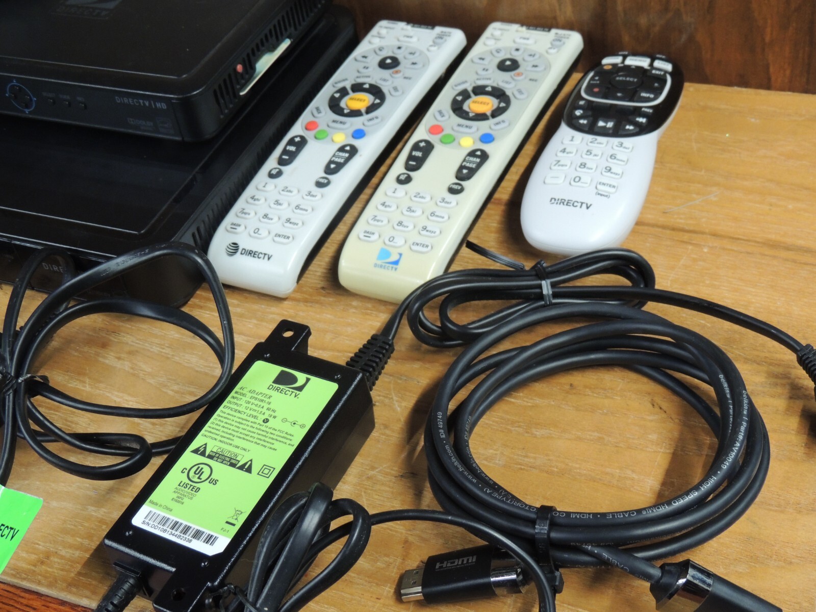 ESTATE Direct TV Boxes Receivers Remotes & Cords,