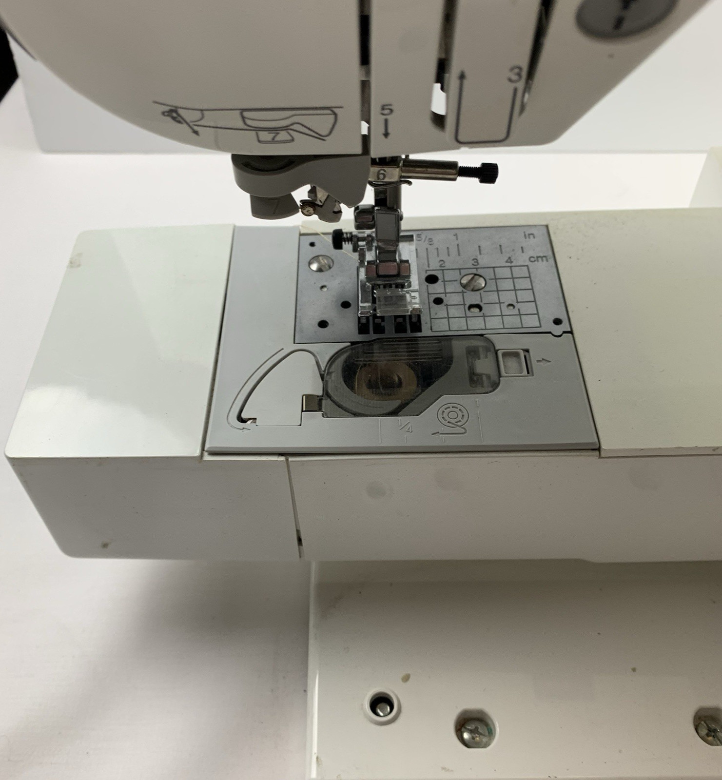 Brother Innovis 2500D Sewing & Embroidery Machine + Accessories & Carrying Case