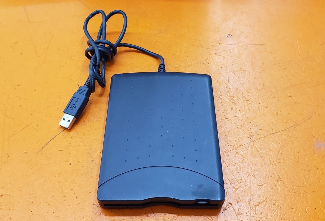 ⭐️⭐️⭐️⭐️⭐️ Dell UF0002 External Floppy Drive Module USB Wired