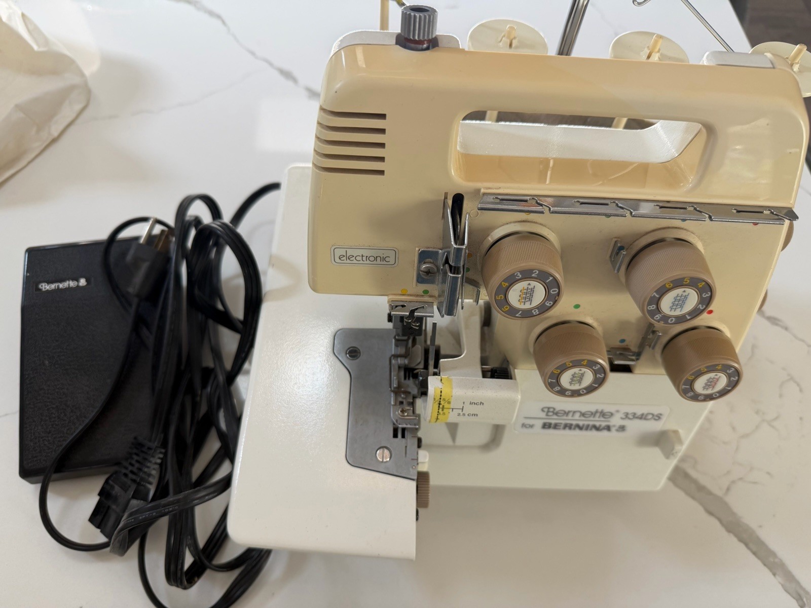 Bernina Bernette 334DS Serger Works With Foot Pedal