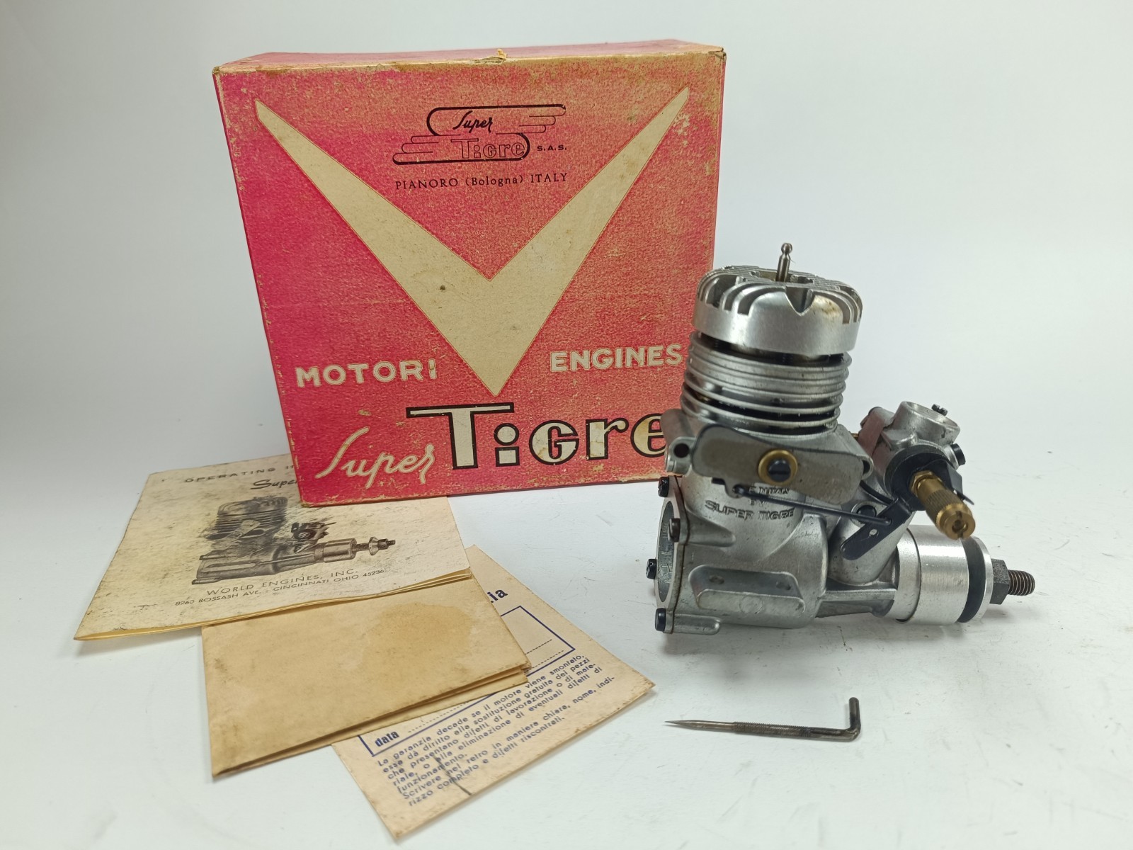 NIB Mint Condition 1968 Super Tigre G21/46 RC Glow Model Airplane Engine Italy