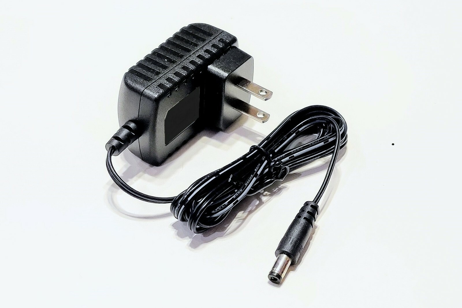 2 x AAA Battery Replacement Eliminator Kit for Electronic Devices