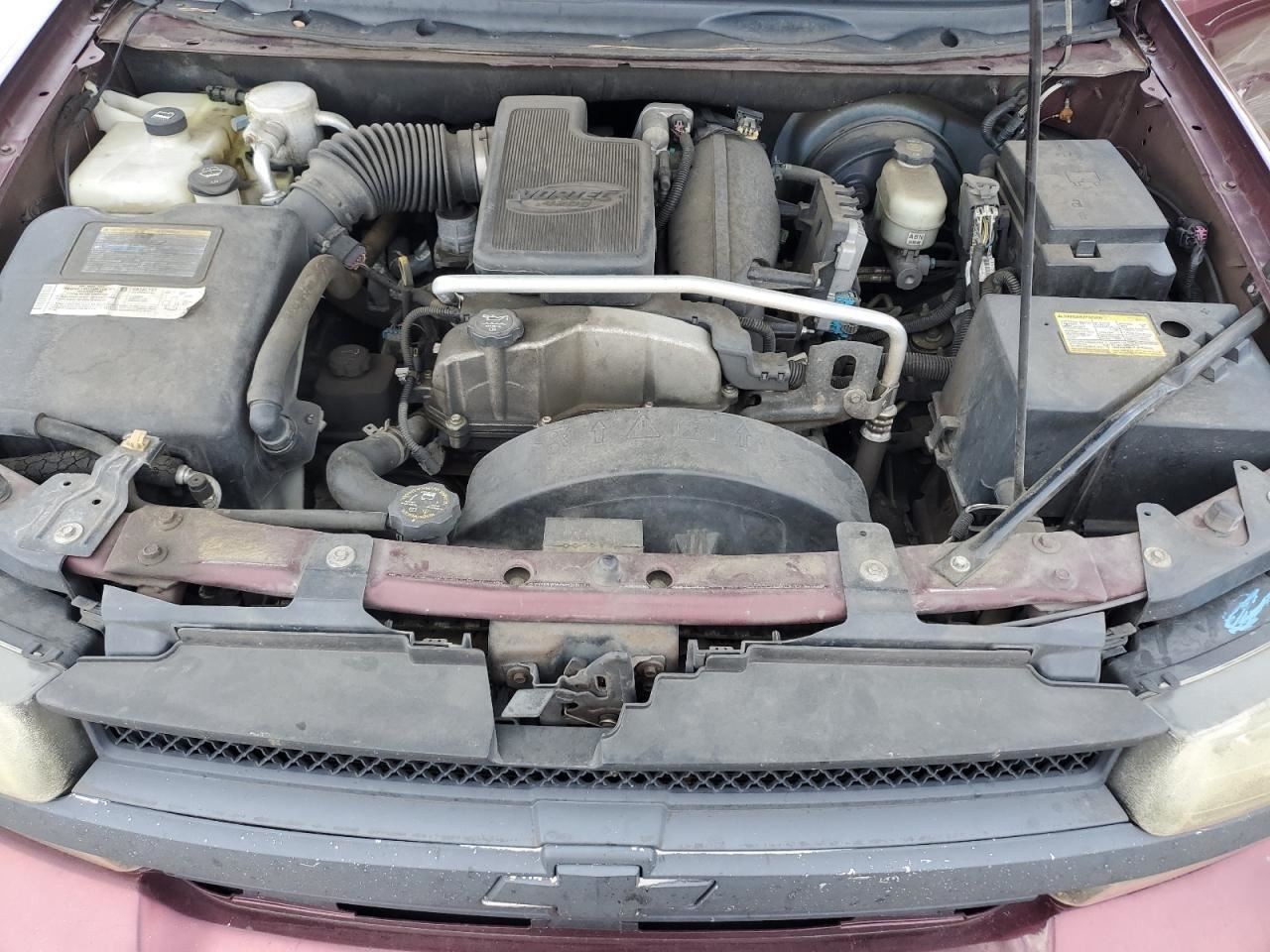 TRAILBLAZ 2006 Glove Box 4782066