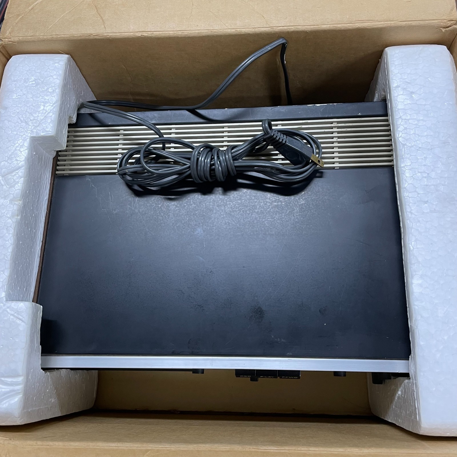 AKAI CR-80D 8-Track Tape Player/Recorder TESTED FOR PARTS OR REPAIR ONLY