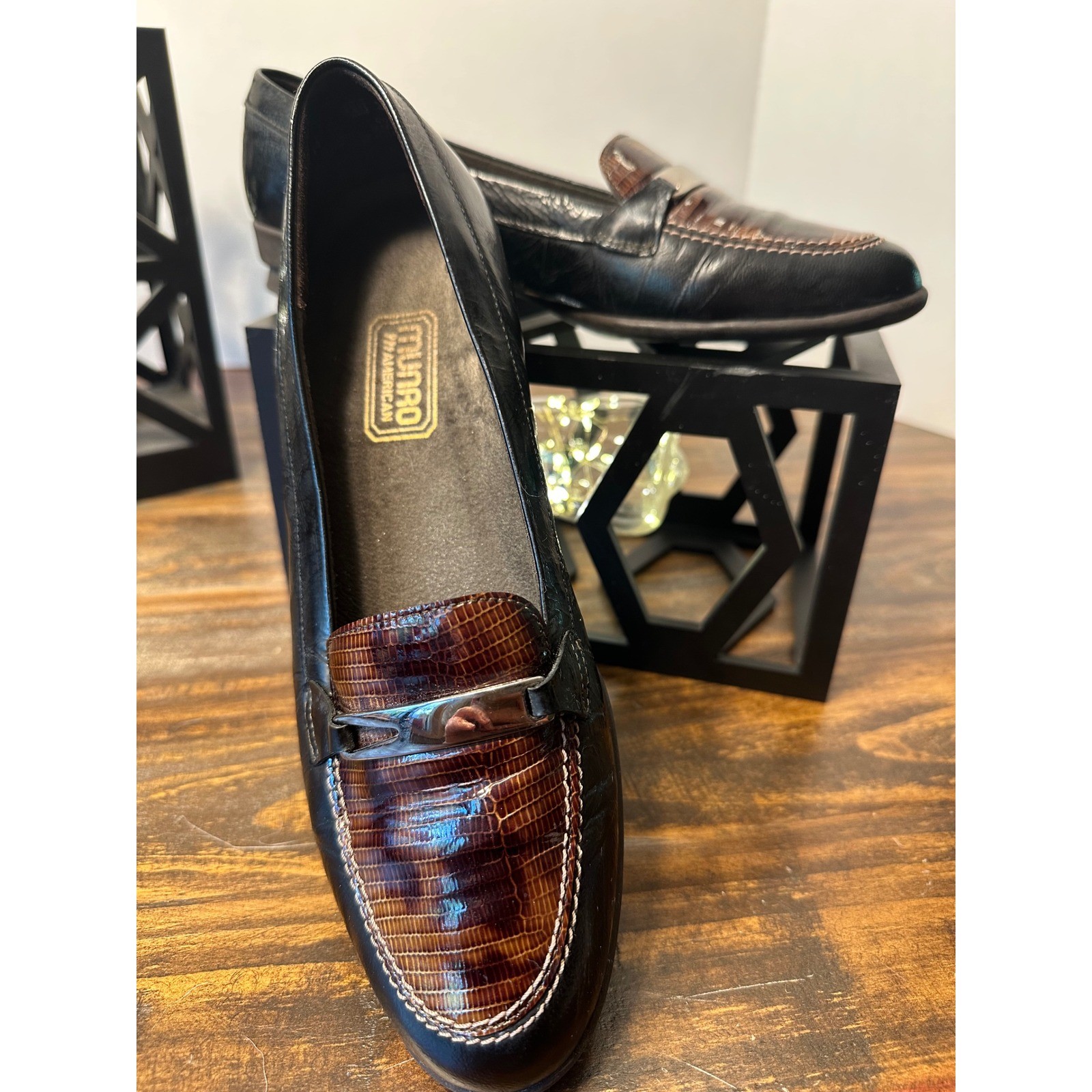 Munro American Leather Loafers Womens Size 8M Brown Black Comfort Dress Shoe