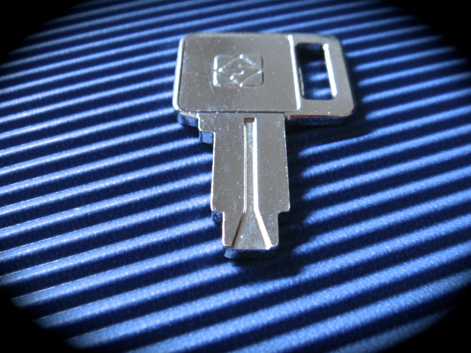 CHUBB Keyblank-Suits 8K107 Patio Door Lock, Key Blank-LQQK!