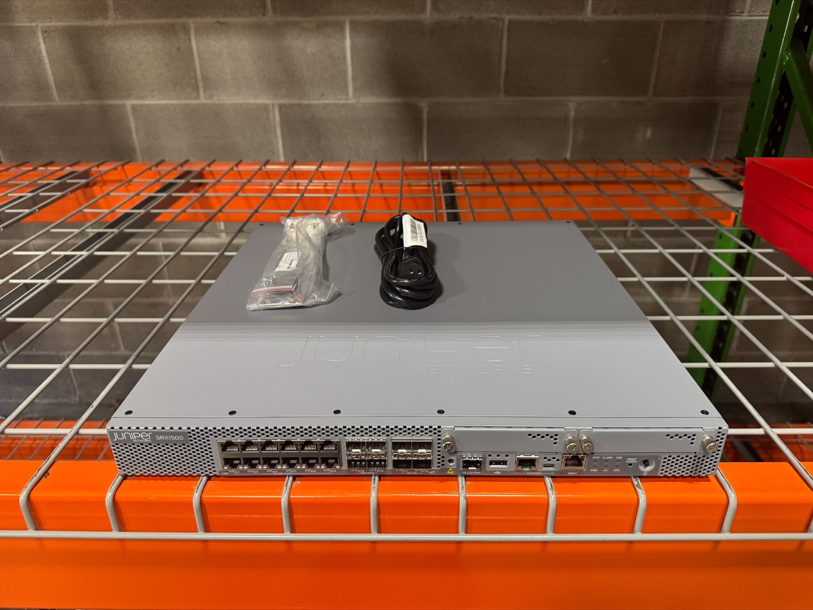 Juniper SRX1500-AC 16X1G, 4X10G (SFP+) FIREWALL TESTED WITH  1YR WARRANTY
