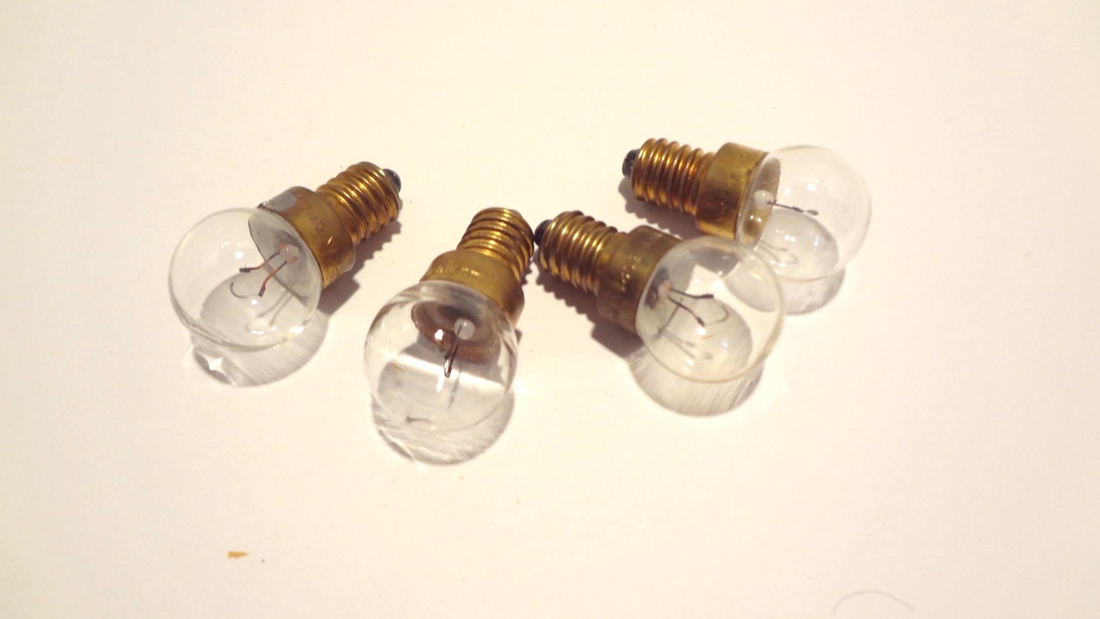 OSRAM BULBS # 5021, 6VOLT 5 WATT QTY (4ea) ZEISS 38-00-29