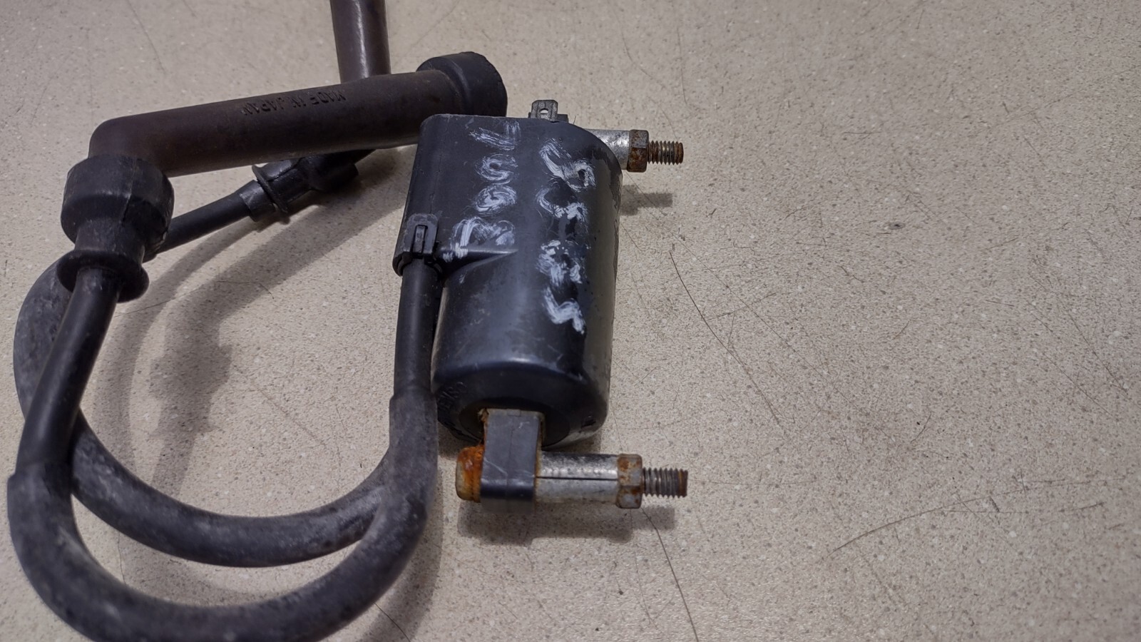 1985 Suzuki GS700e Ignition Coil #PL-118