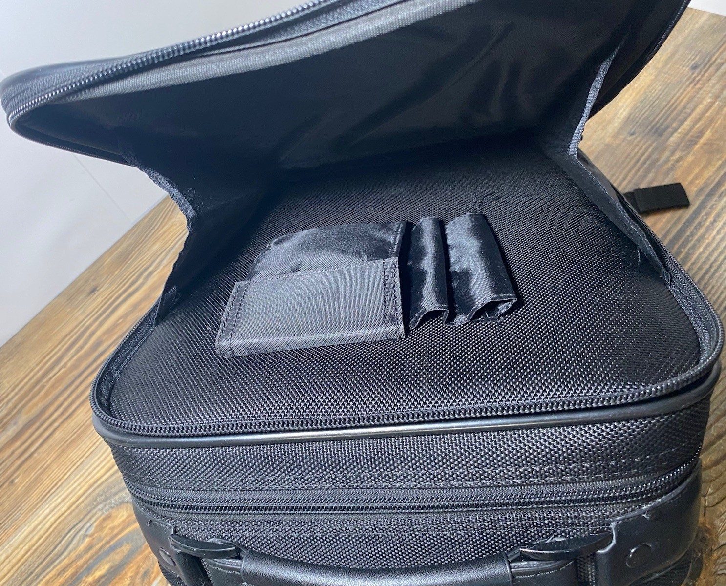 Backun Clarinet Backpack Case BMS Musical Services Black Travel Case