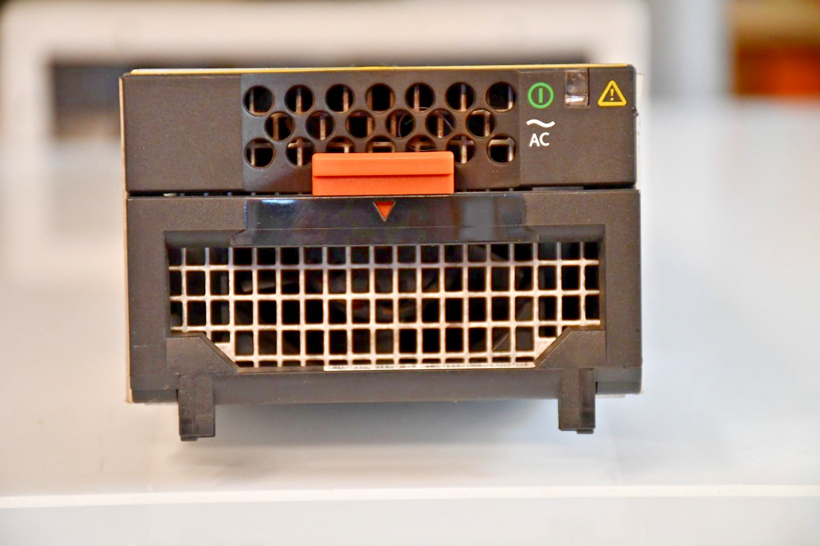 Power-One SPAEMCM-06 Hot Swap Server Power Supply 12V 30.8A CN-0C221N