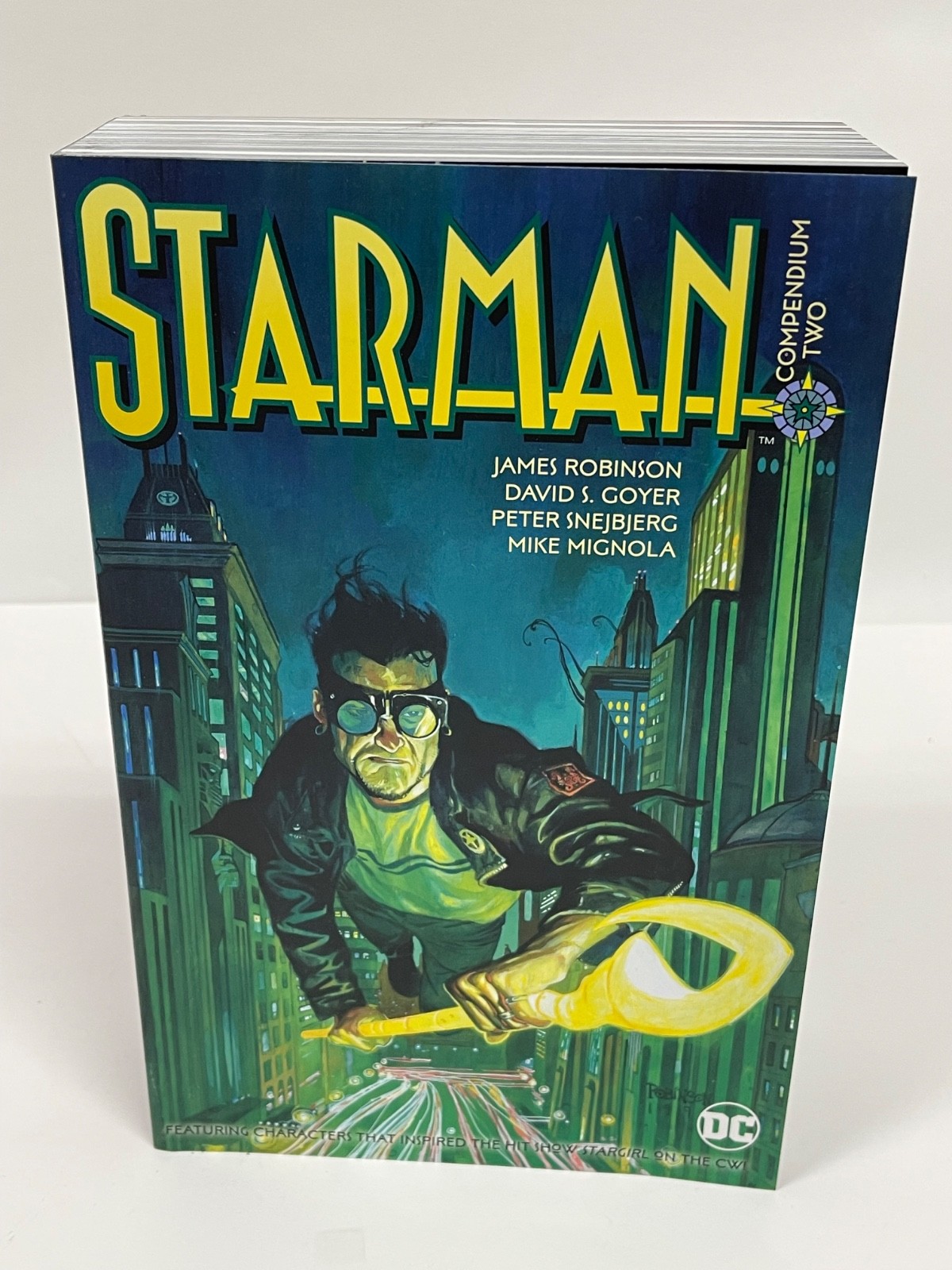 Starman Compendium Vol Two 2 Batman Hellboy Shade DC Comics TPB Paperback