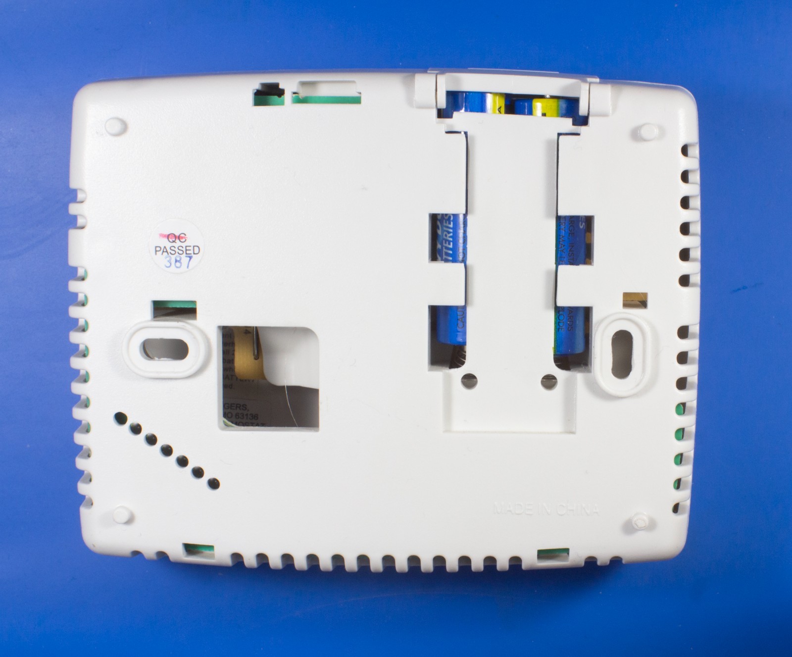 Emerson Single Stage, 2" Display, Programmable Thermostat . Mode1F80-0261 NICE