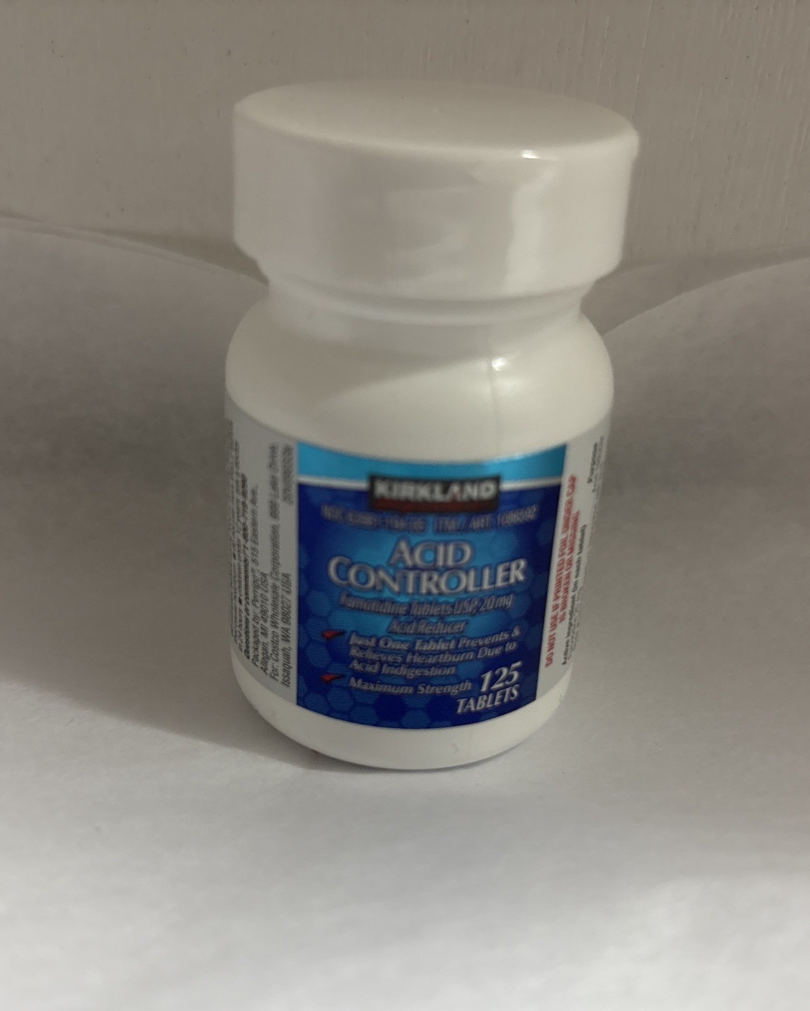 Kirkland Signature Acid controller Famotidine 20mg Acid Reducer 125 Tablets
