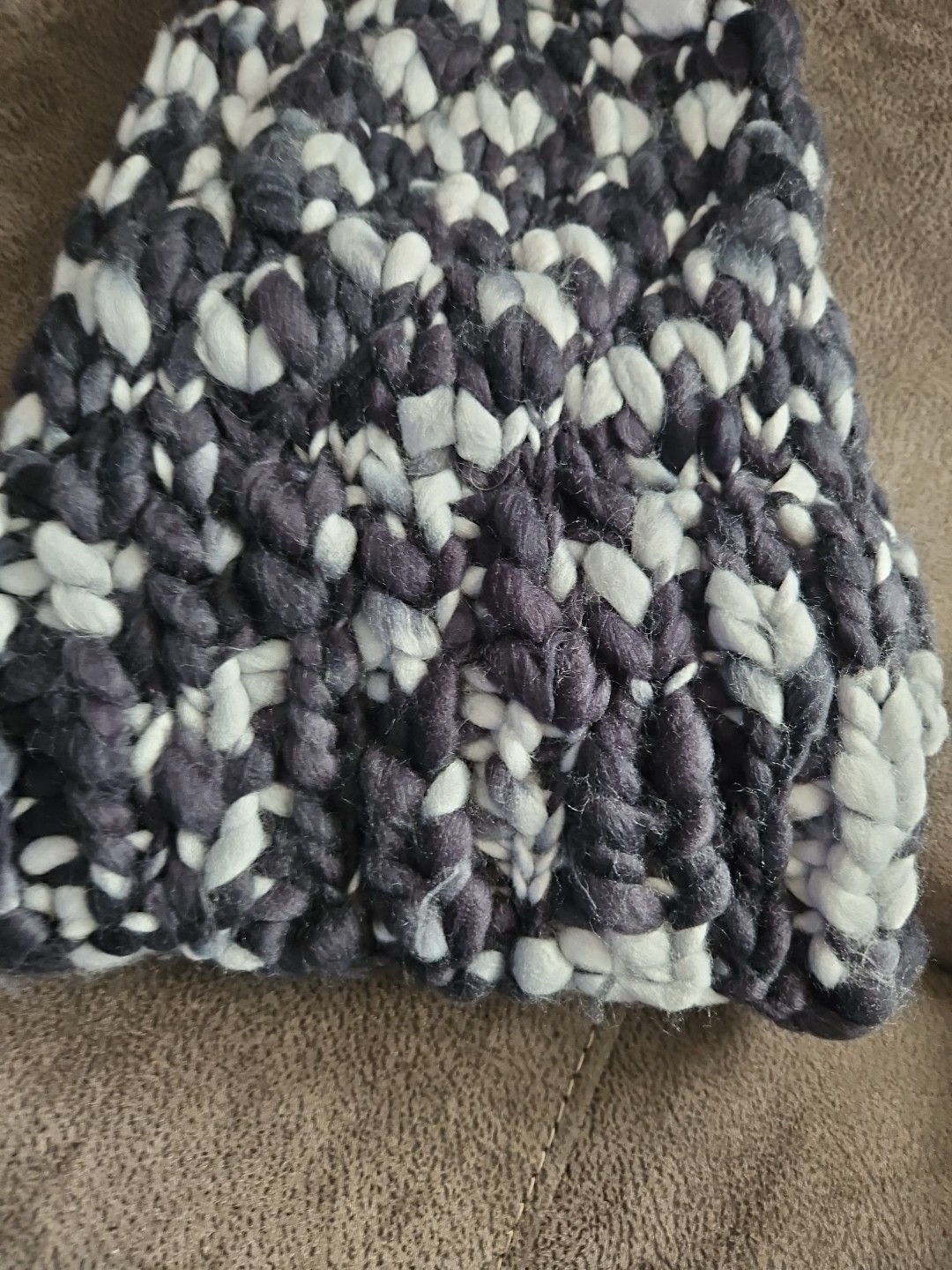 BELK Knit Hat Fur Pom Pom, Bobble Hat ONE SIZE NWT