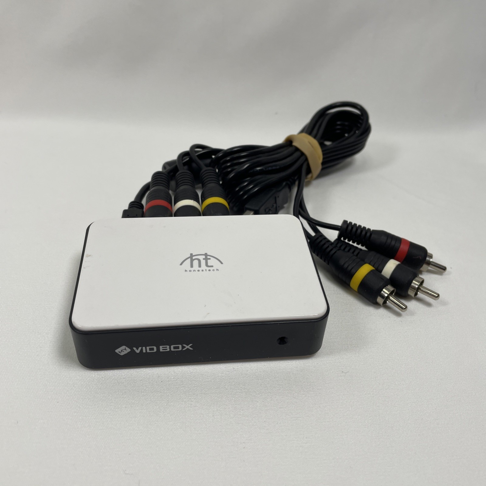 HT Honest Tech MY VIDBOX Capture & Transfer Video VHS to DVD w/ Cables (NW03)