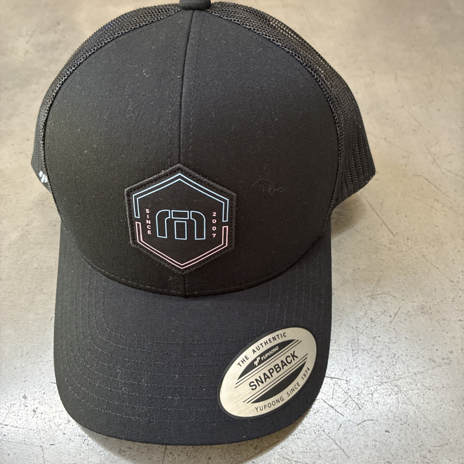 Travis Mattews Black Golf Cap New With SnapBack Sizing