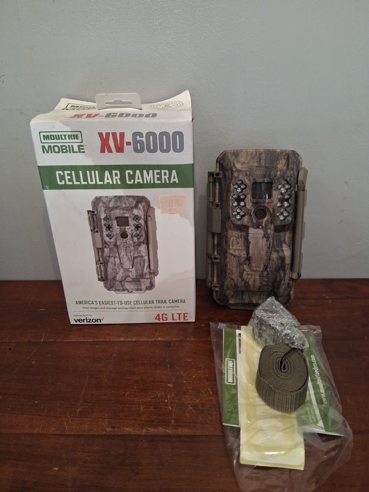 2 MOULTRIE XV-6000 Verizon 4G Trail Cameras Bundle Bag Strap Mount Green New