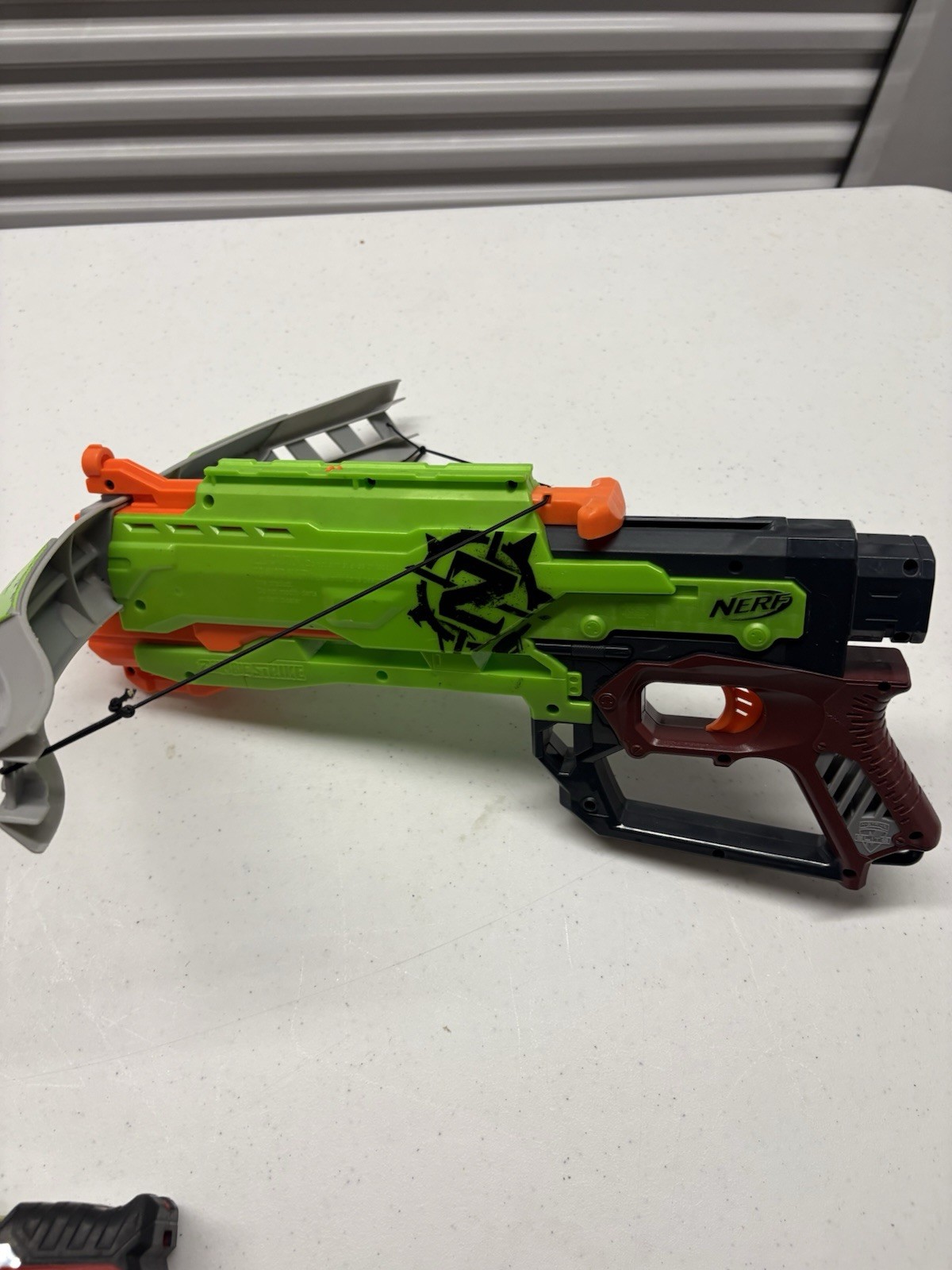 NERF Zombie Strike Crossfire Bow Blaster Green Crossbow Tested Working No Darts