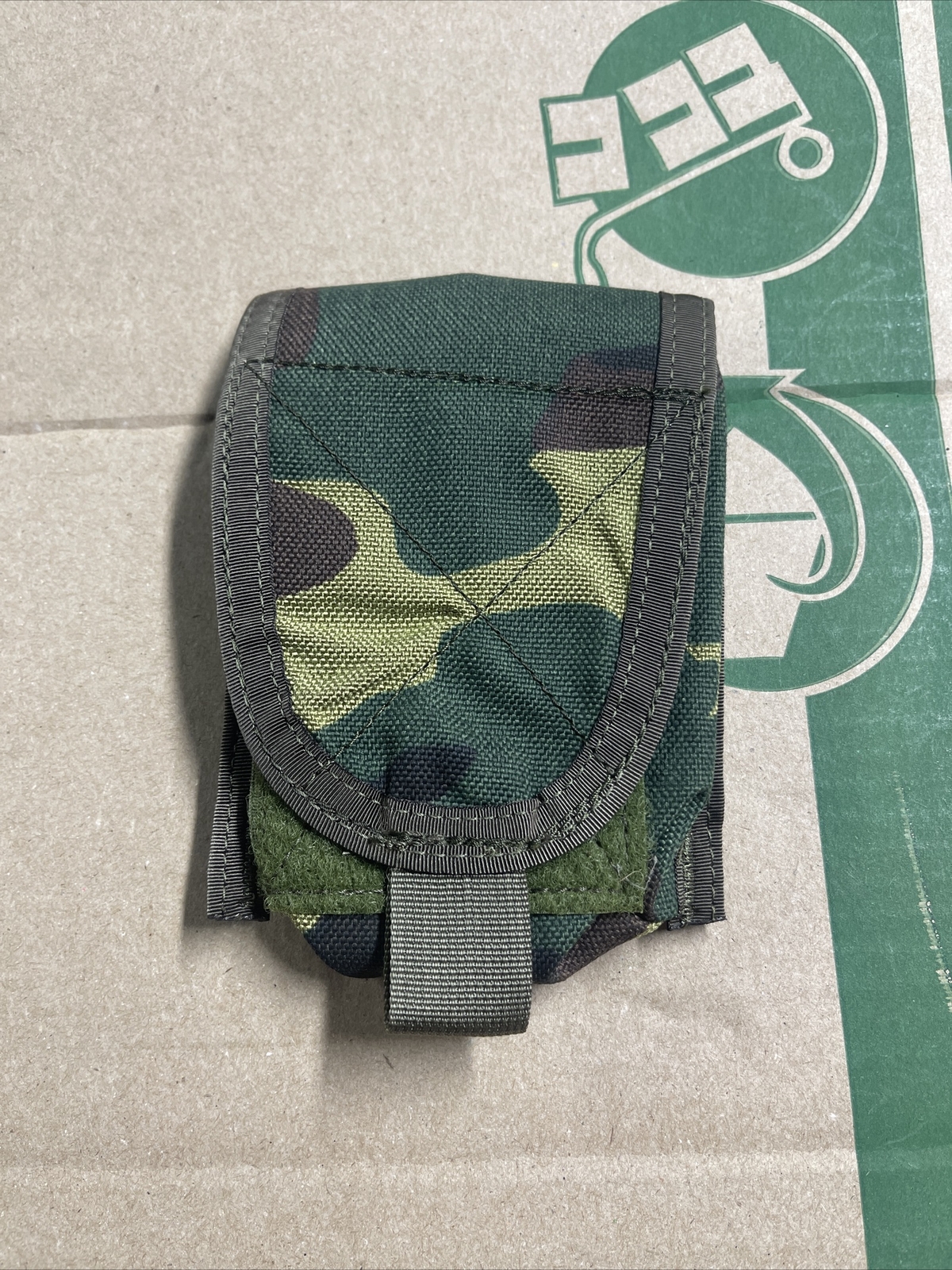 MSA PARACELTE MSM007-WOODLAND CAMO Universal Or  Medical Pouch Small