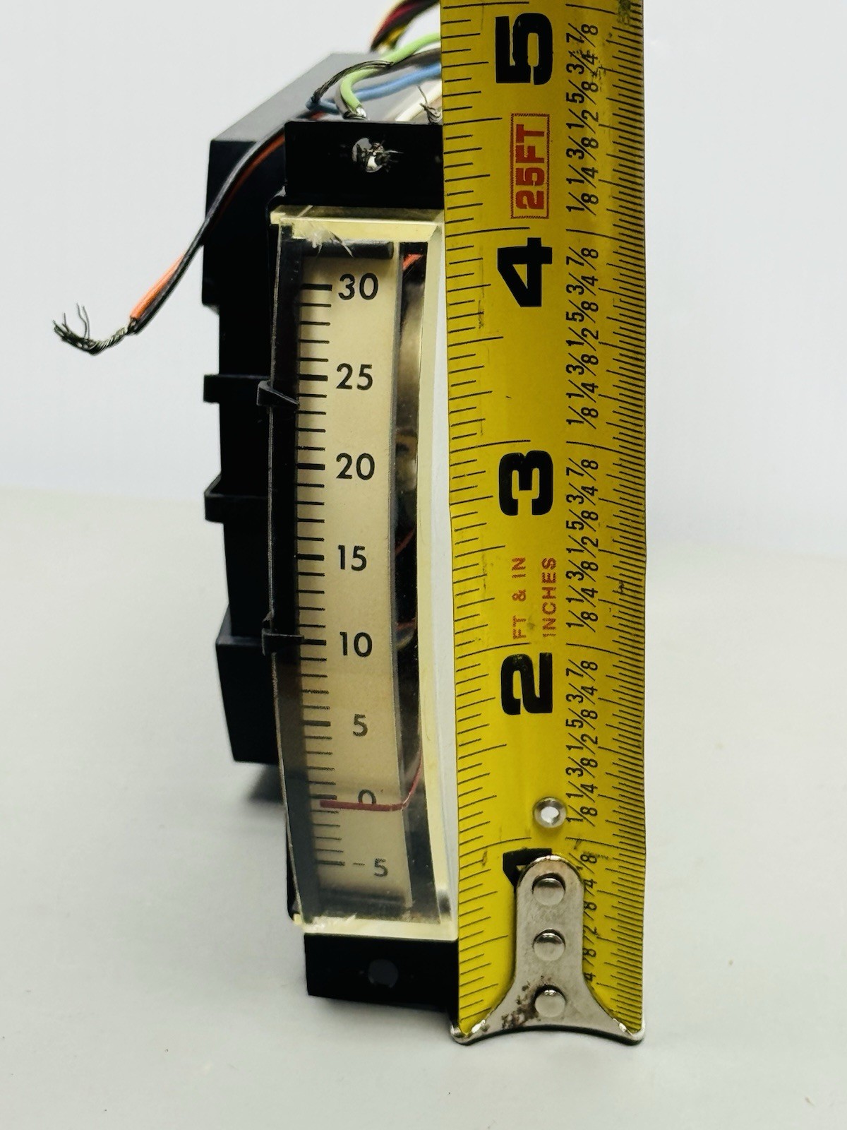 HERBACH & RADEMAN, INC. Vertical Meter Panel DC Voltage -5 To 30 With Stoppers
