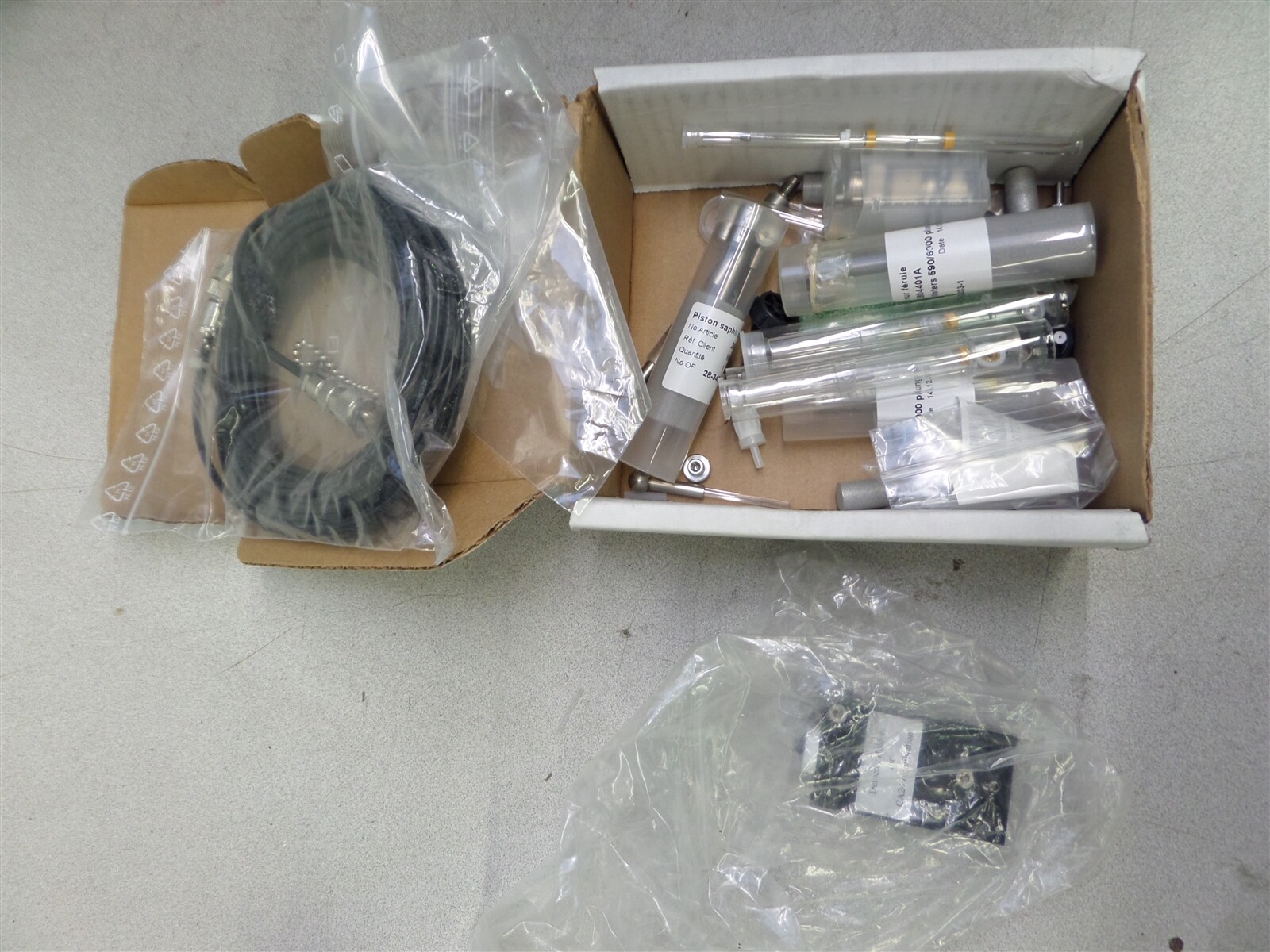 Wellhofer MD 240 Multi Channel Dosimeter Electrometer w/ Case & Accessories
