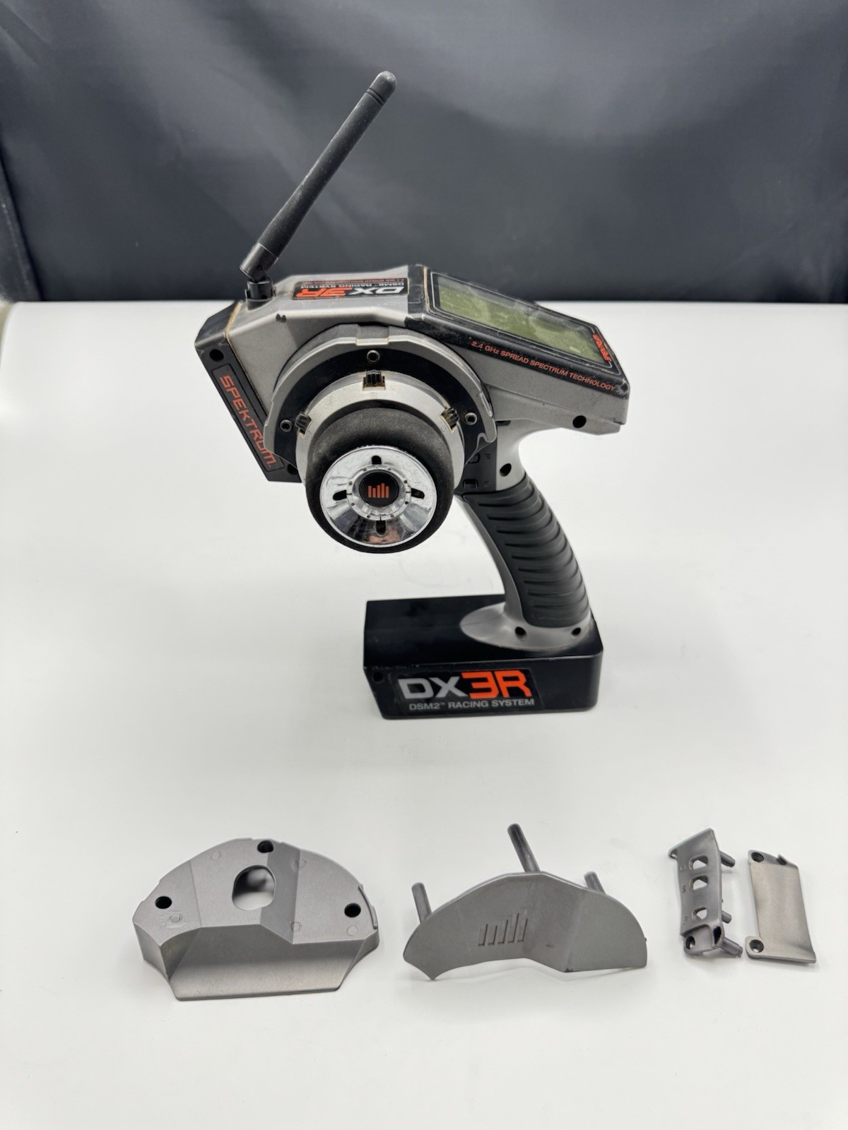 Spektrum RC DX3R DSM2 3CH Surface High Speed Racing Radio LEFT HANDED #1 USED