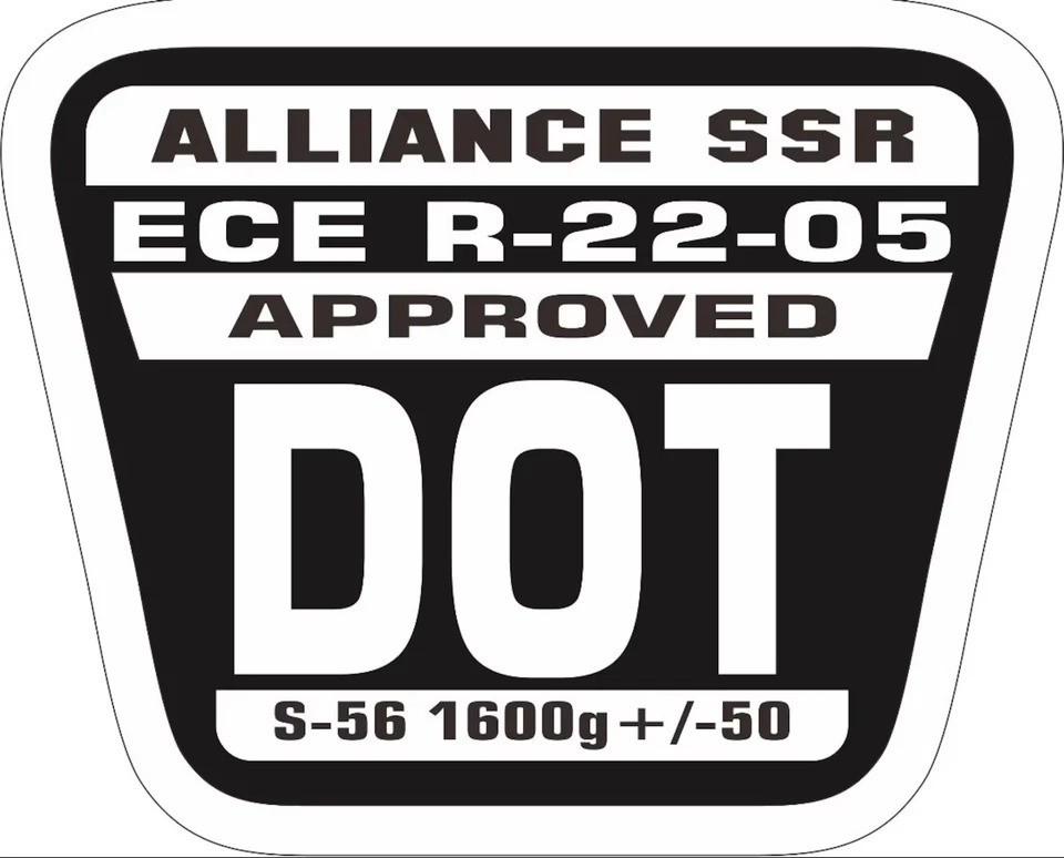 TOP INTERNATIONAL PREDATOR MOTORCYCLE HELMET LINE STYLE ((DOT & ECE CERTIFIED))