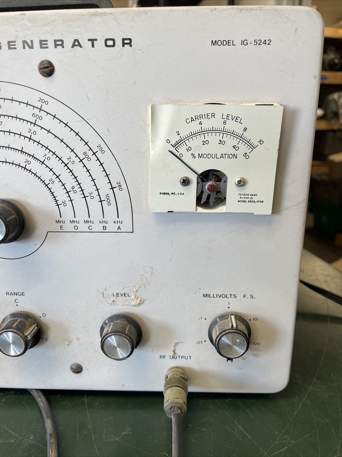 Heathkit IG-5242 RF Signal Generator Untested