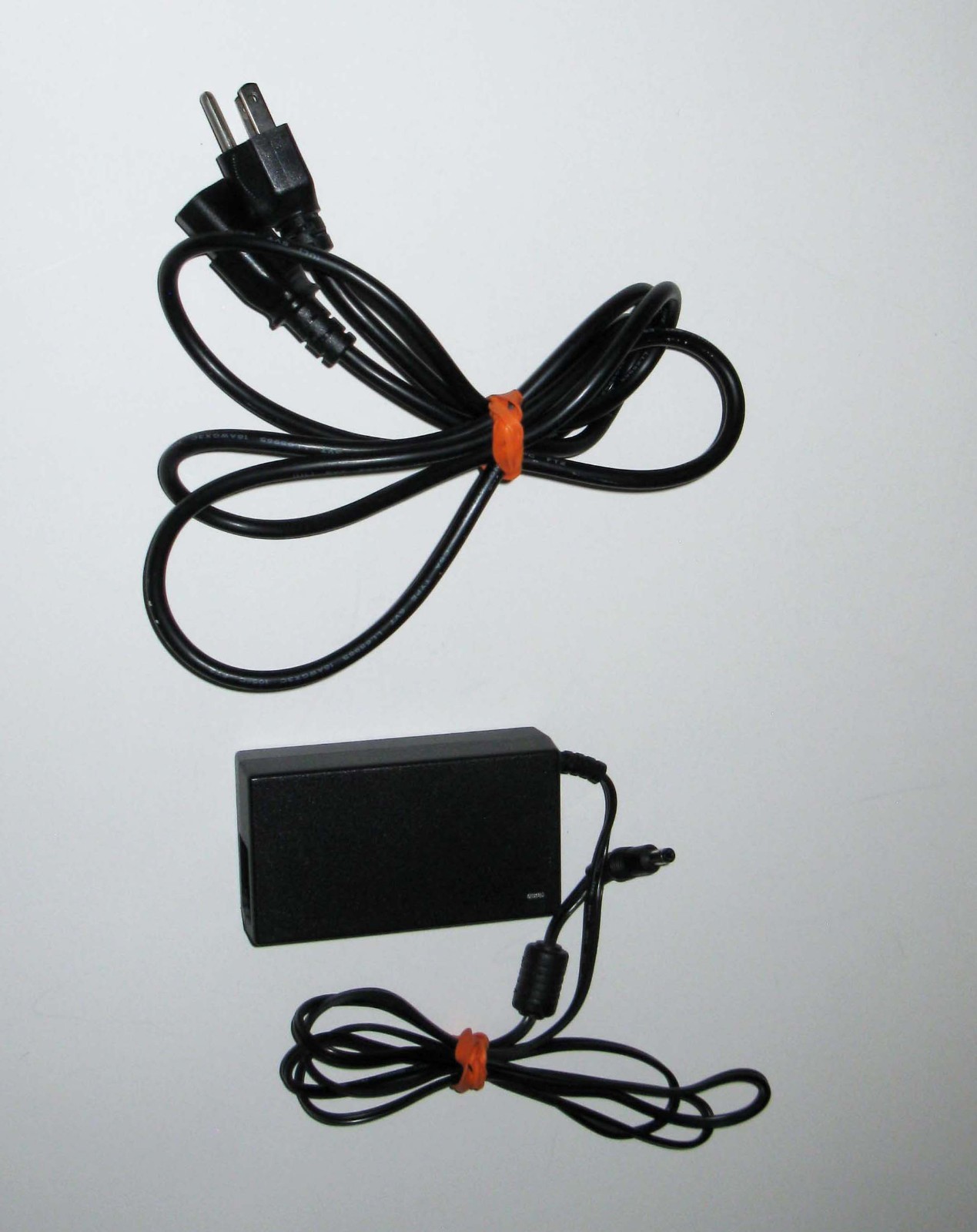 Security Labs SLD250 DVR Digital Video Recorder in Box Powers Up READ LISTING