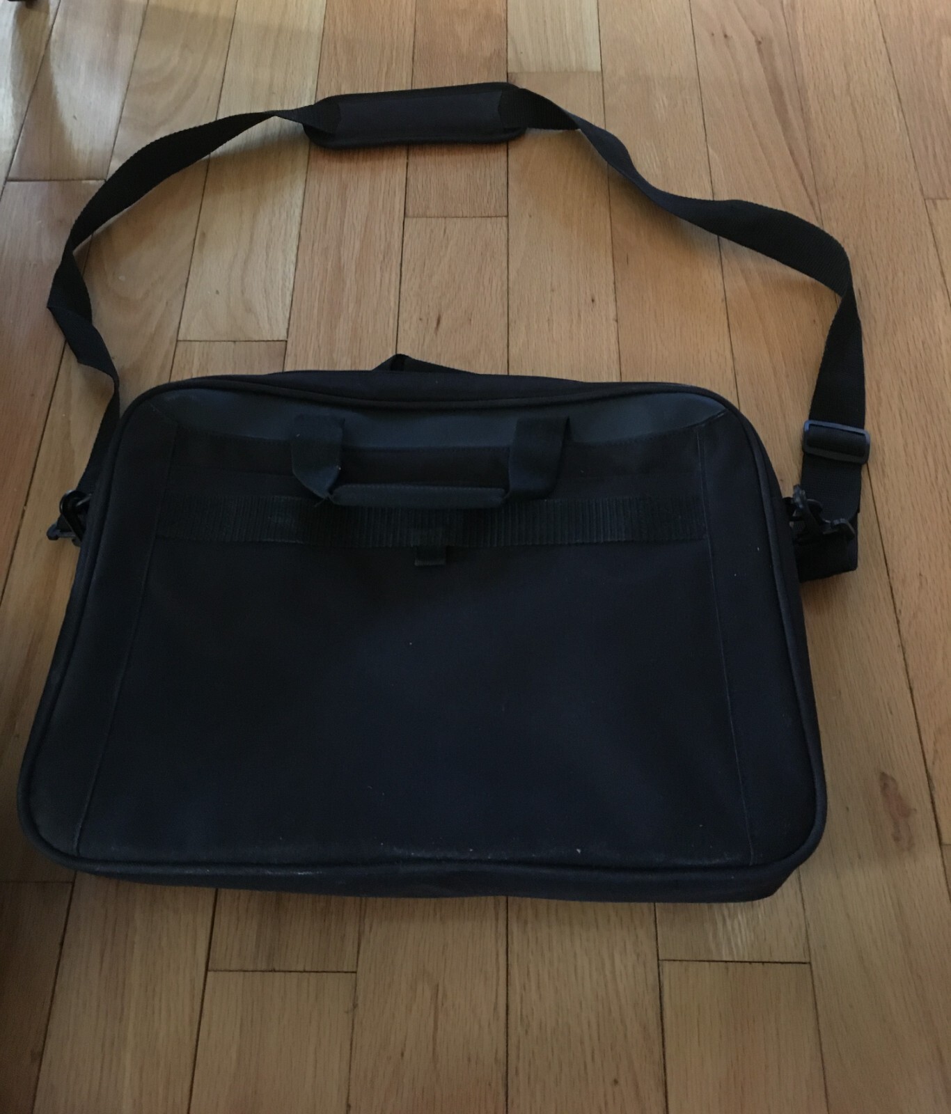 Dell 17” Black Computer Full Size Laptop Case Briefcase Adj Shoulder Strap