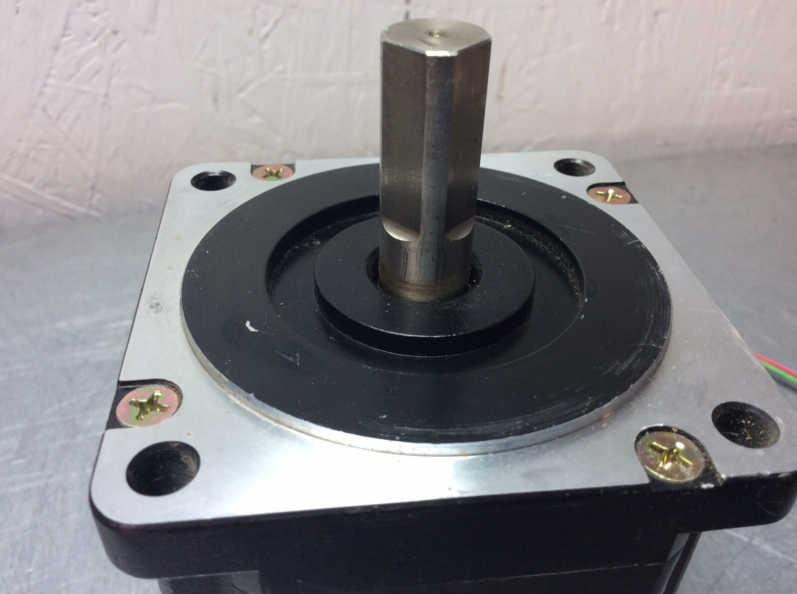 M4COM PF491-05A 0536 Stepper Motor 4-Phase Stepping 5.4V 2.8A 18 Deg/Step