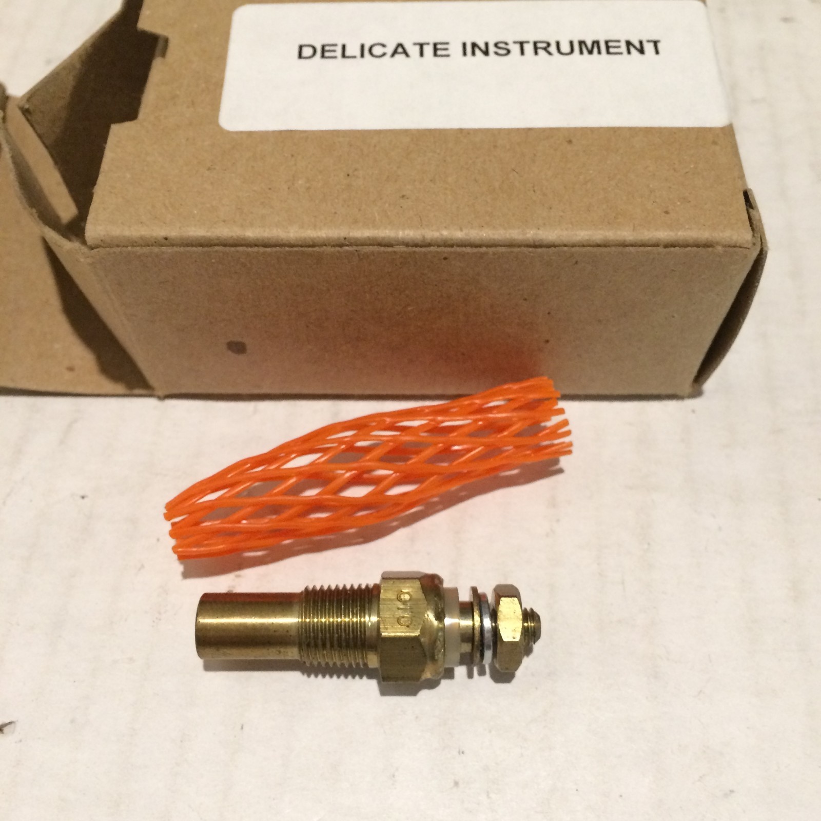 Electric Temperature Transmitter 52320-024 Teleflex NSN 6685 01 266 5834