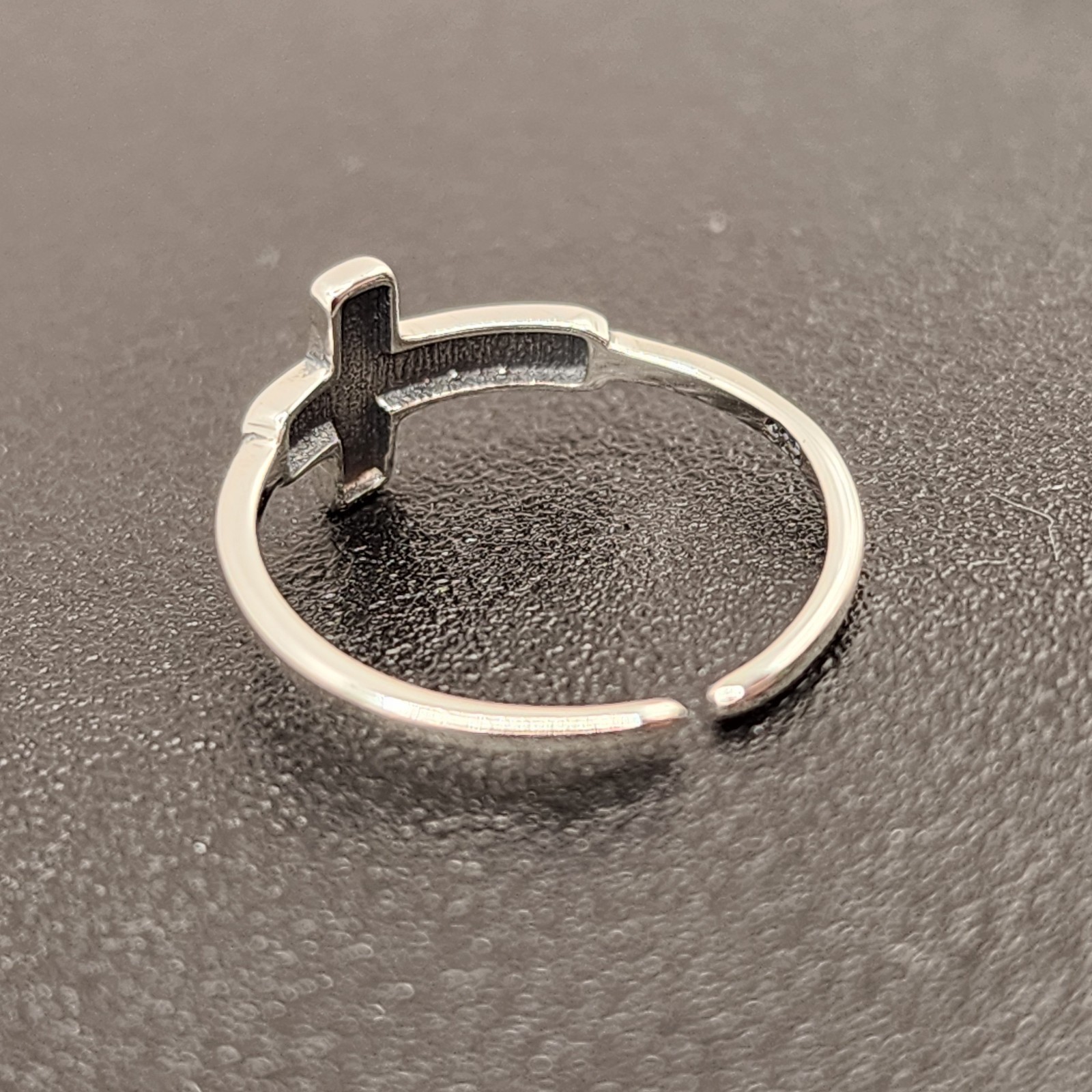 925 NEW Sterling Silver TOE Ring CROSS 7mm