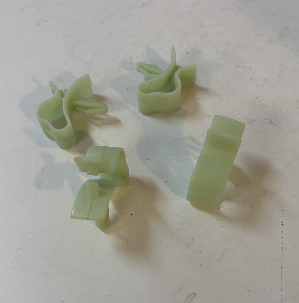 NOS GM Chevy Head Light Tail Lamp Engine Dash Wiring Harness Clamp Clips 4 Pc