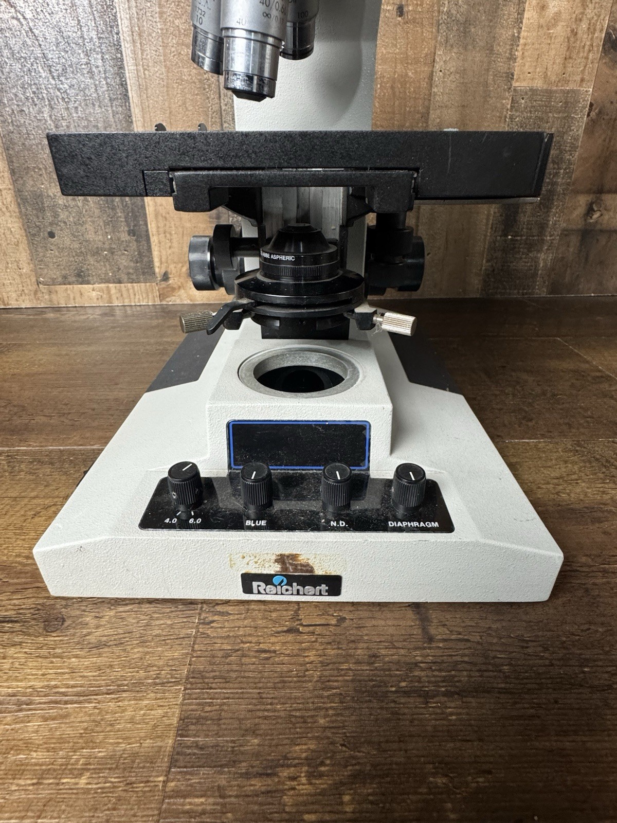 Leica Microstar IV Model 410 10/40/100 Objectives