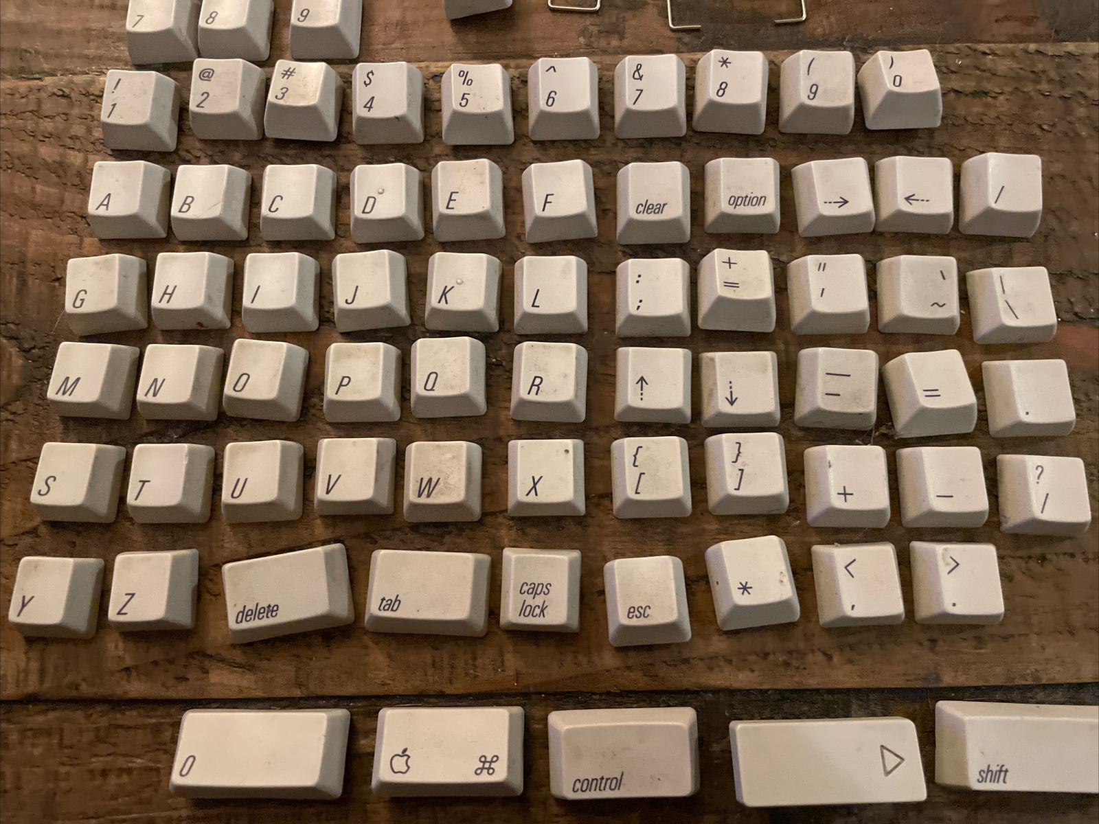 Apple M0116 Keyboard Key Caps. Single Caps. All In Excellent Condition.