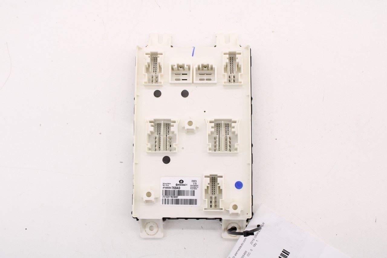 2018 Jeep Grand Cherokee Limited Body Computer Control Module BCM BCU 68354769AD
