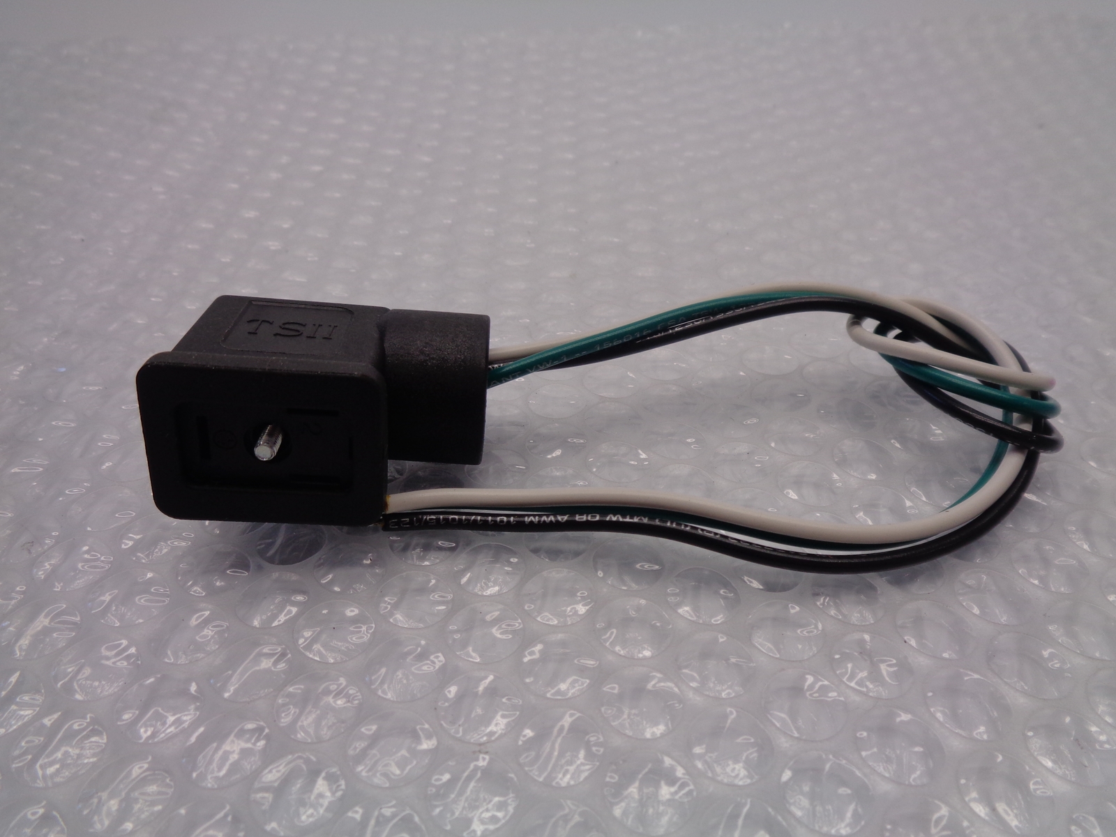 INDUSTRIAL SPARE TSII E137733 PLUG NSNP