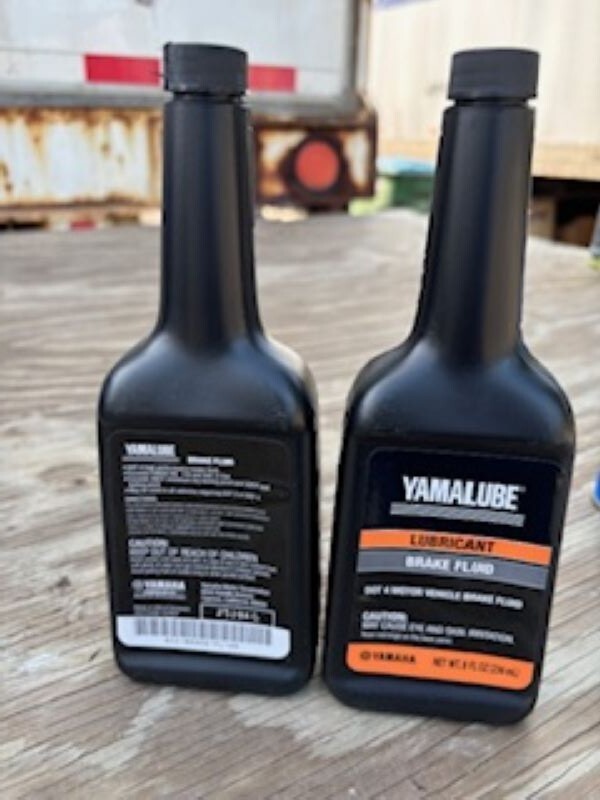 New Yamalube Lubricant Brake Fluid DOT 3 & 4 8oz. ACC-BRAKE-FL-UD